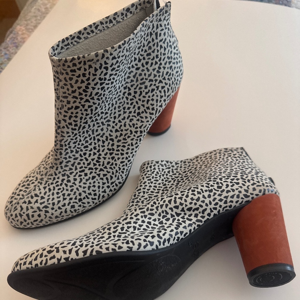 Arche leather boots